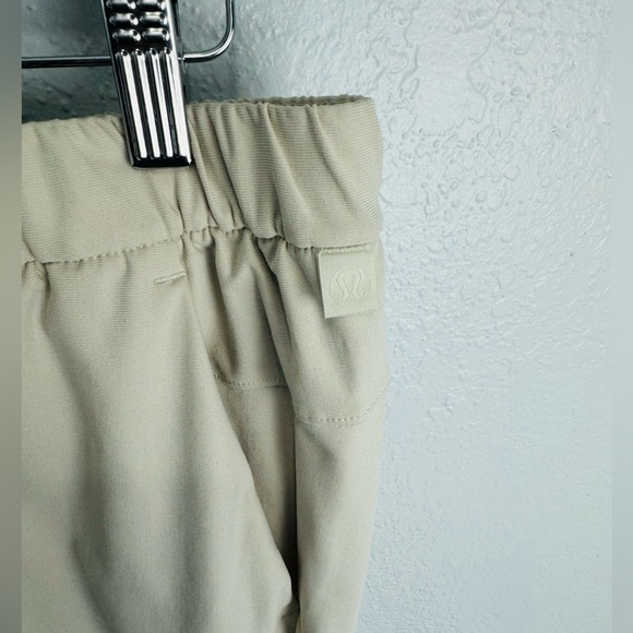 NWT lululemon ABC Pull-On Pant XL Light tan (Trench) Relaxed Tapered Fit - Picture 8 of 15